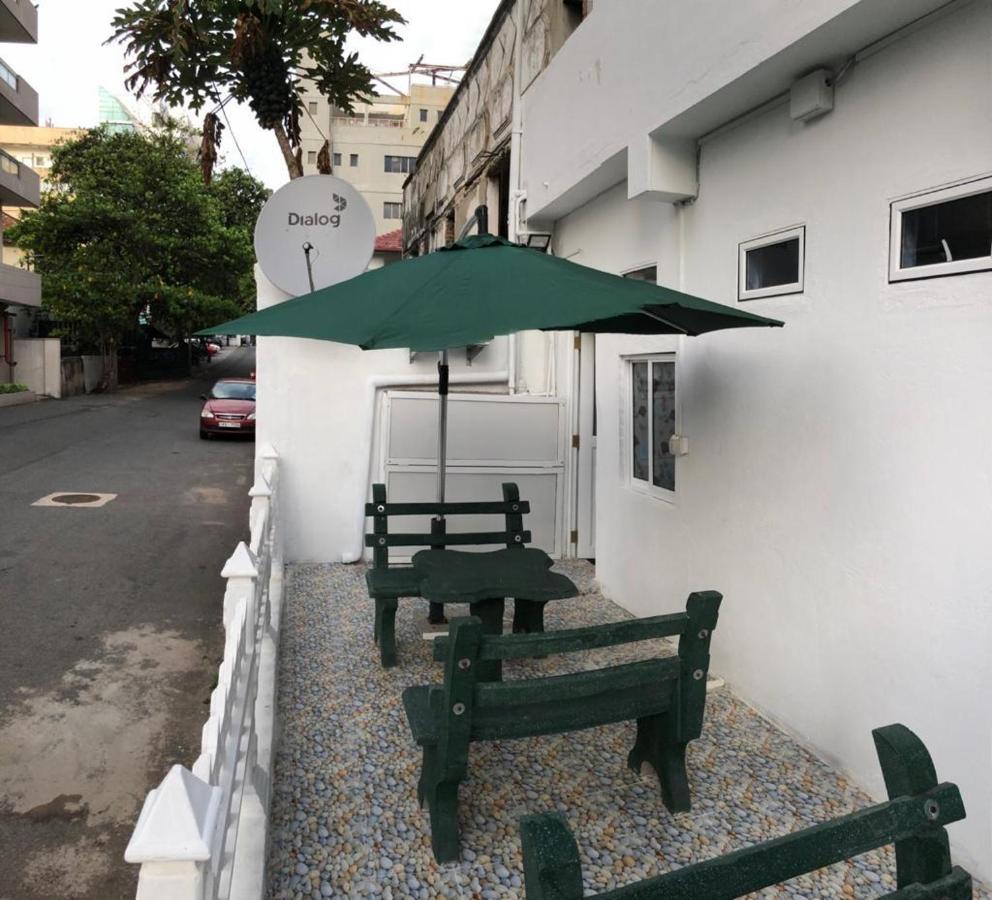 Wish Residence Seaside, Near Durdans & Vasan Eye Care Hospital, Colombo 3 Kültér fotó